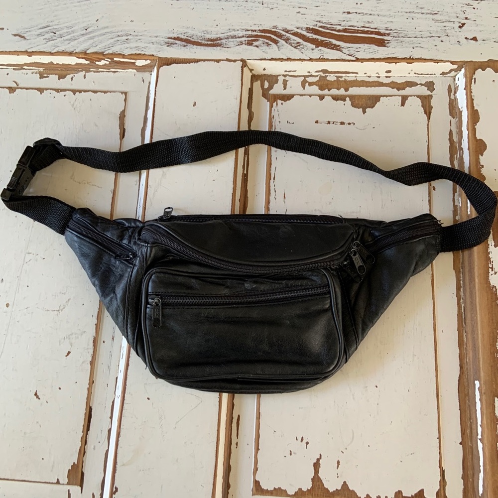1990’s Vintage Fanny Pack Vinyl Gem
